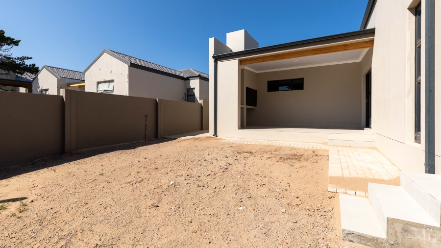 3 Bedroom Property for Sale in Reebok Western Cape